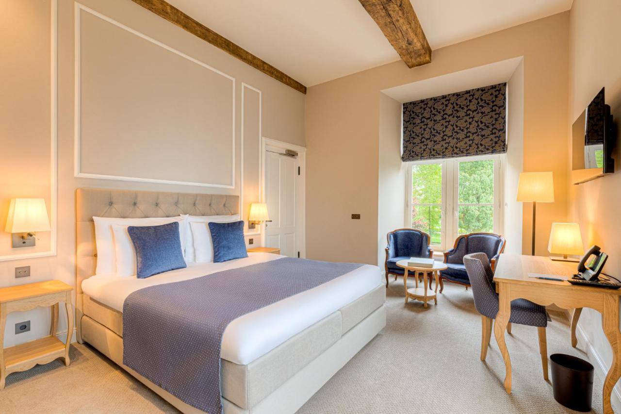Chateau Hotel 4*